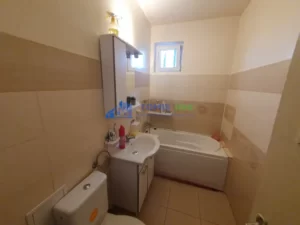apartament cu 2 camere nemobilat constanta