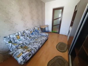 se inchiriaza garsoniera in cartierul CET